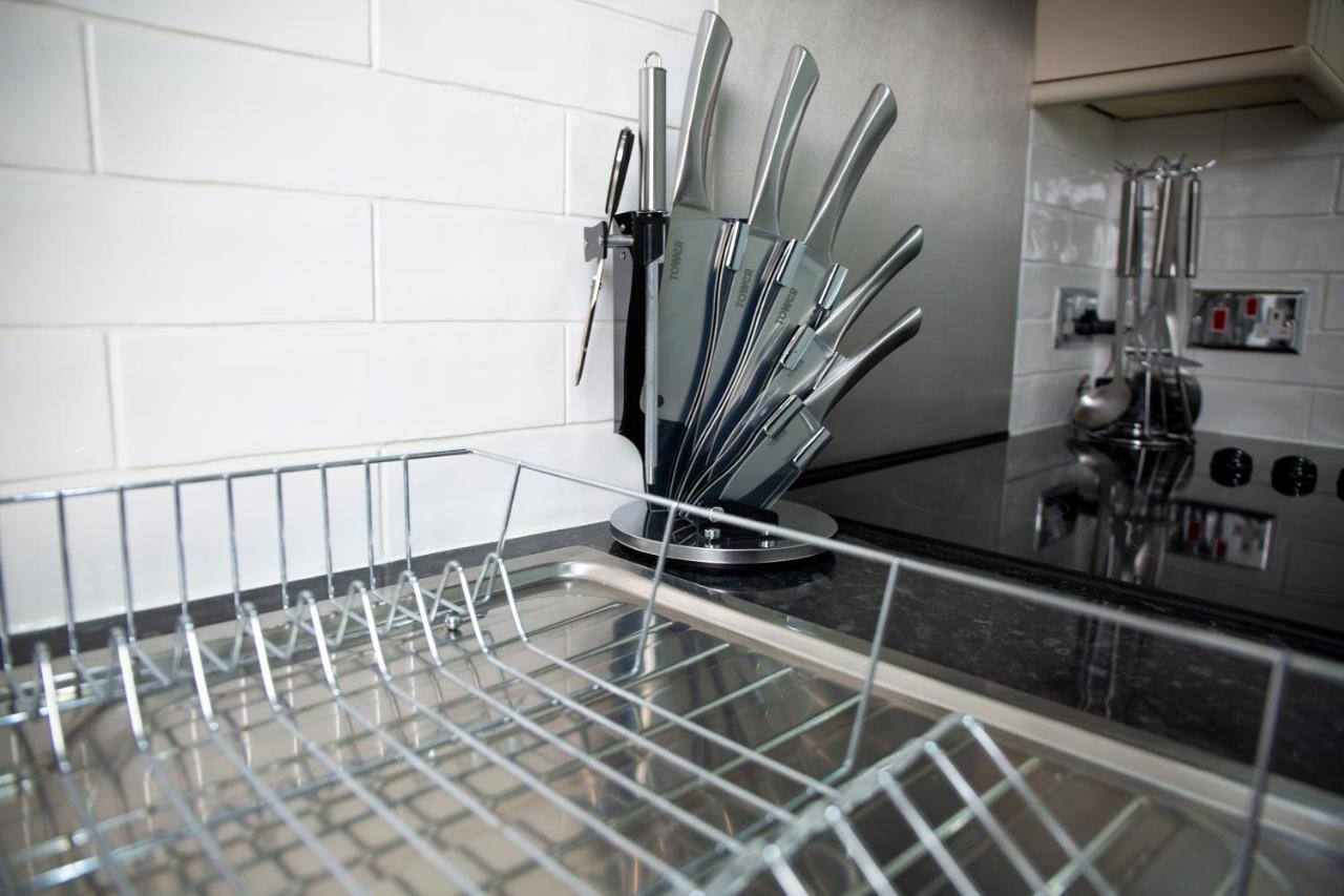 Modern Townhouse Apartment With Free Parking And Wifi Stratford-upon-Avon Bagian luar foto